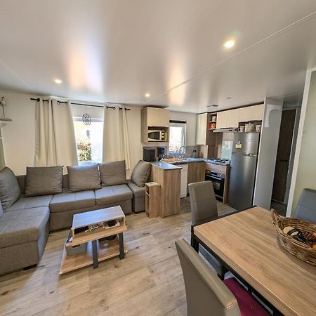 Gh Vacances La Reserve Gastes Екстериор снимка