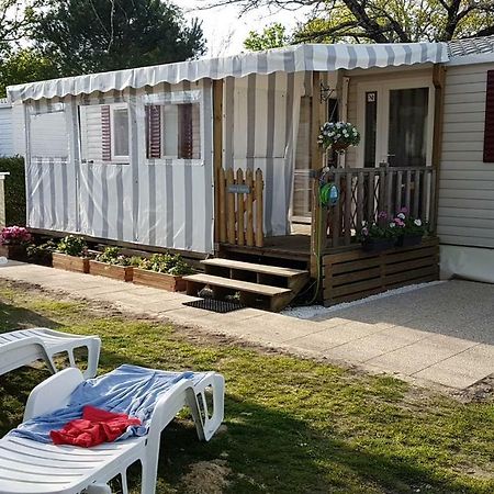 Gh Vacances La Reserve Gastes Екстериор снимка