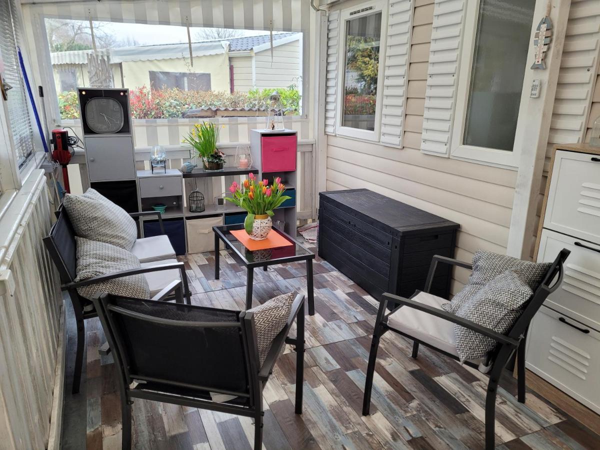 Gh Vacances La Reserve Gastes Екстериор снимка