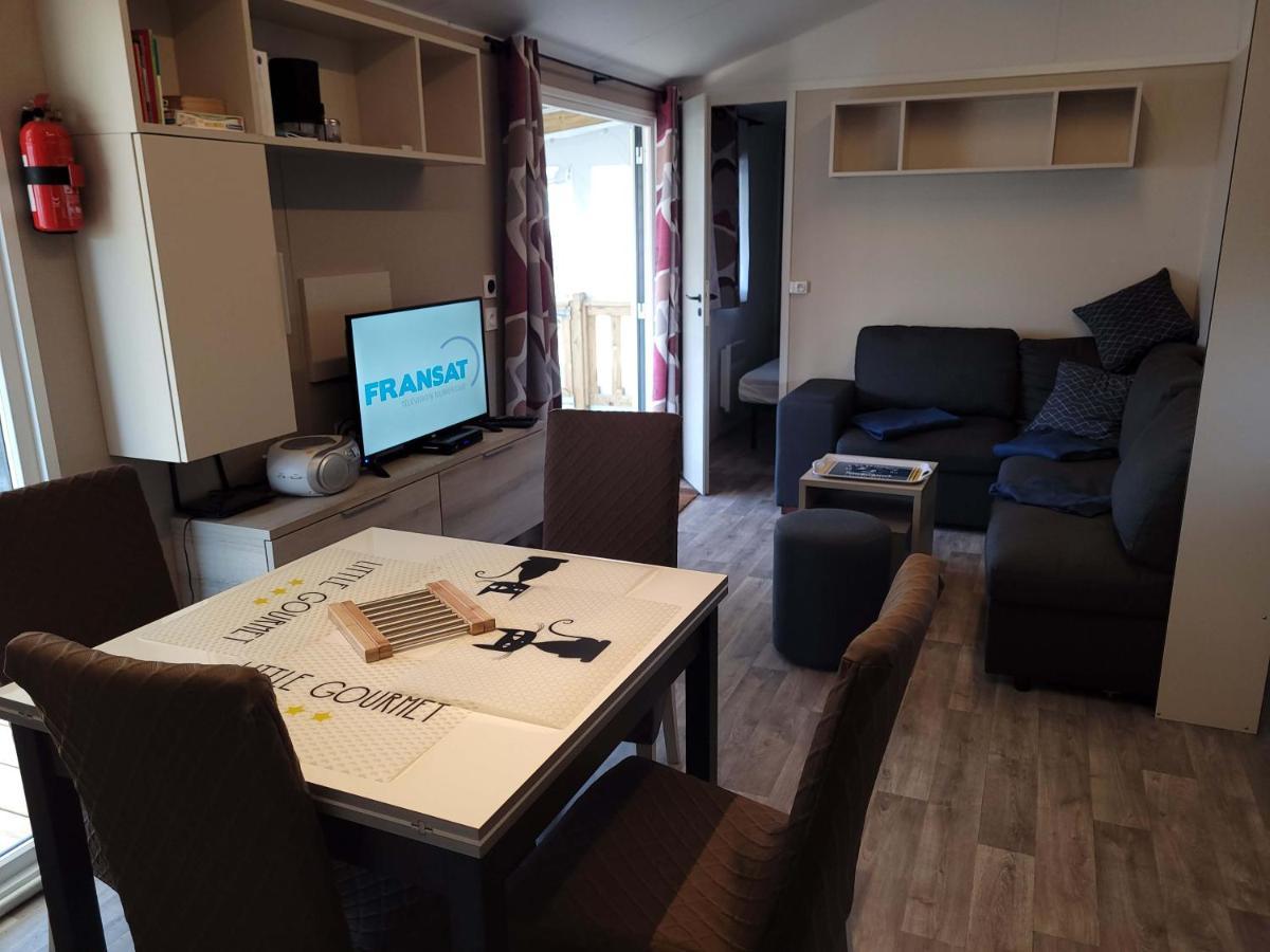 Gh Vacances La Reserve Gastes Екстериор снимка
