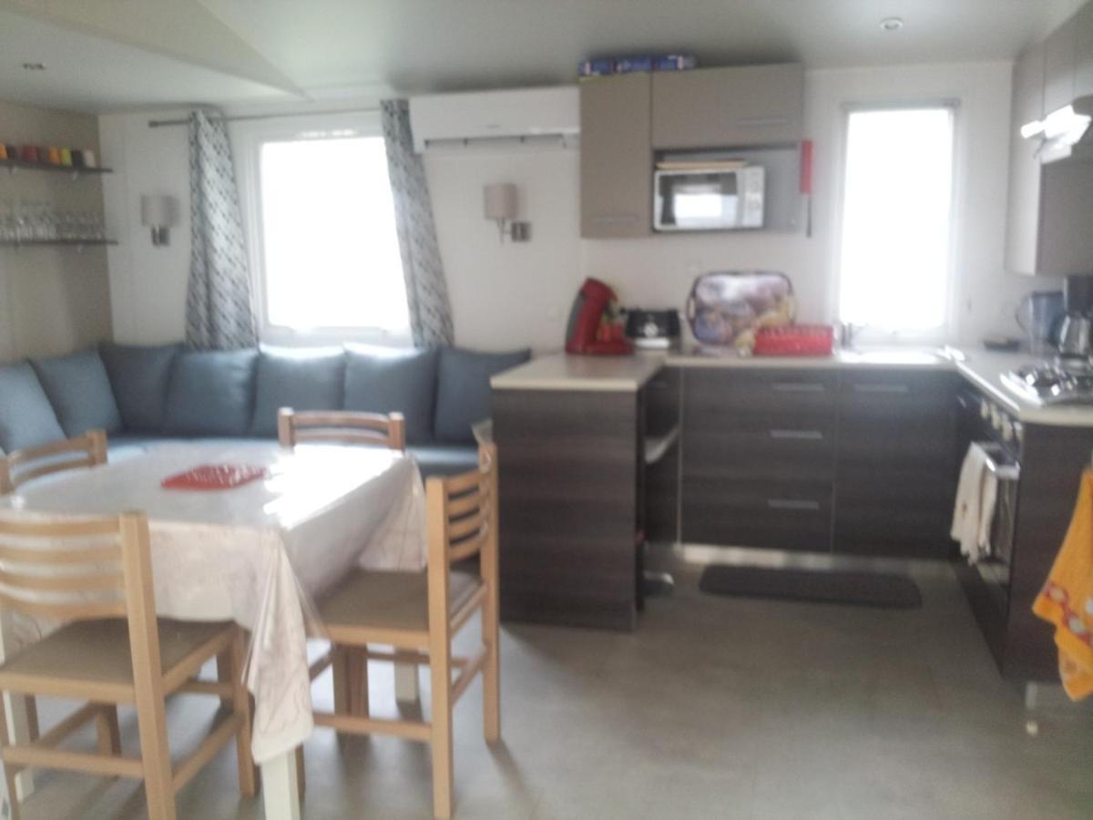 Gh Vacances La Reserve Gastes Екстериор снимка